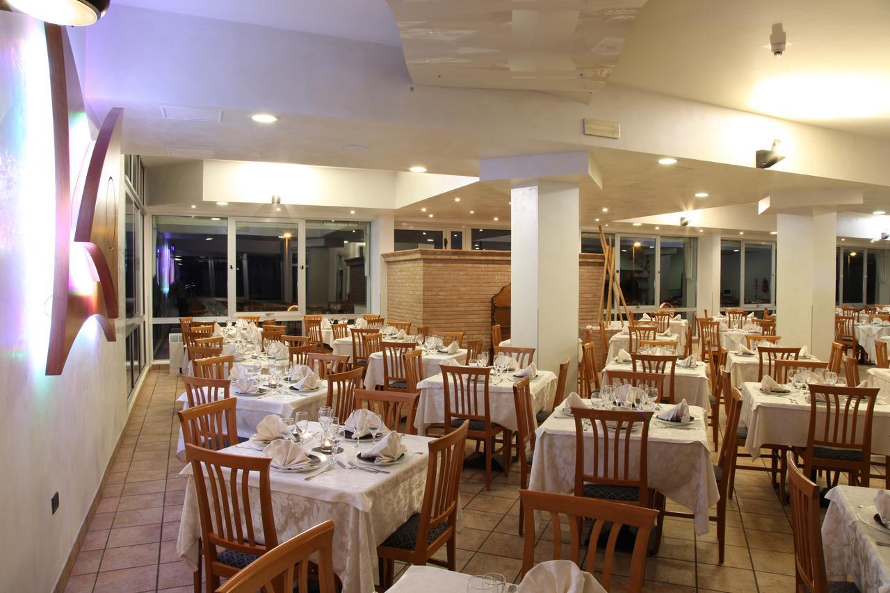 Hotel Plaza Llido Degli Estensi Buitenkant foto